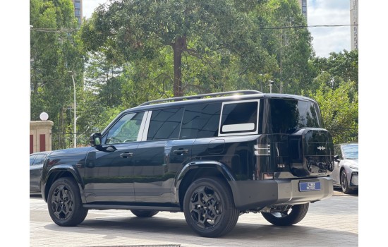 Leopard 7 Ultra 2025